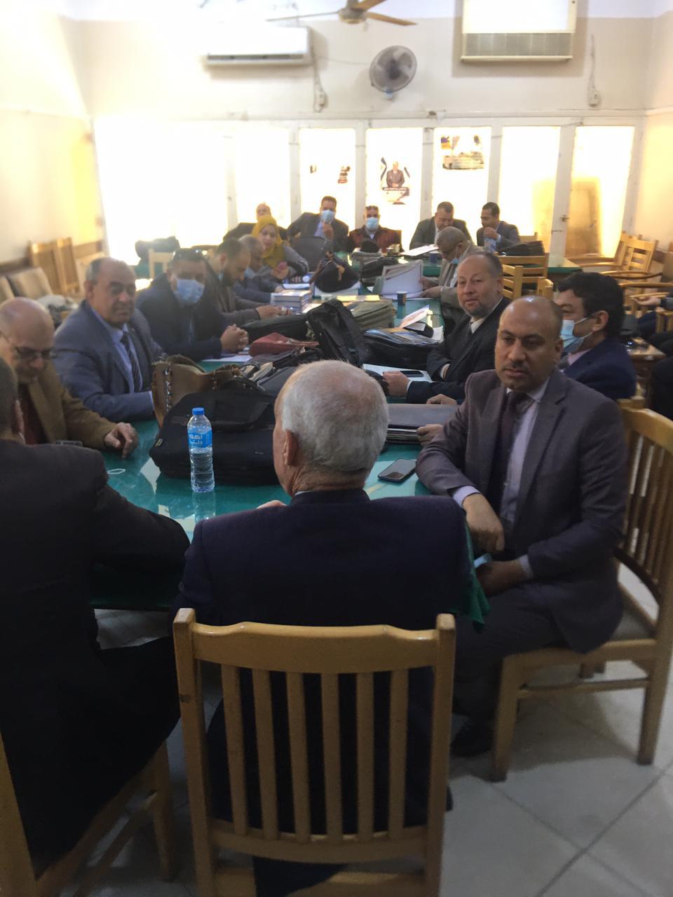 محامين قلين يرفضون الاساءة لنقيبهم السابق ويؤكدون كل الخيارات وارده 